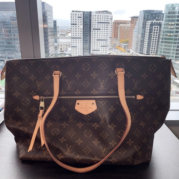 AUTHENTIC LOUIS VUITTON IENA MM